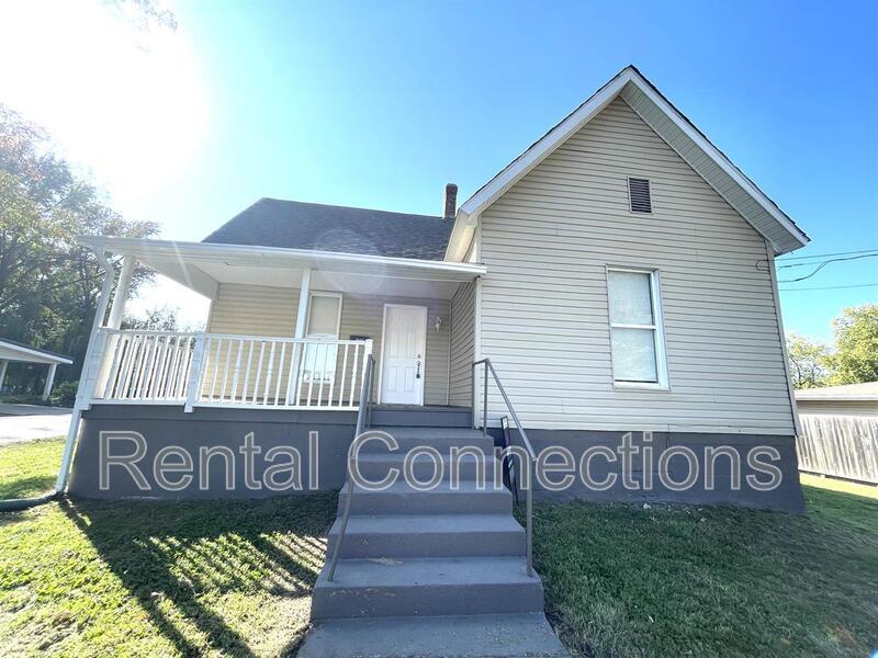 300 N Bentley St – photo 2