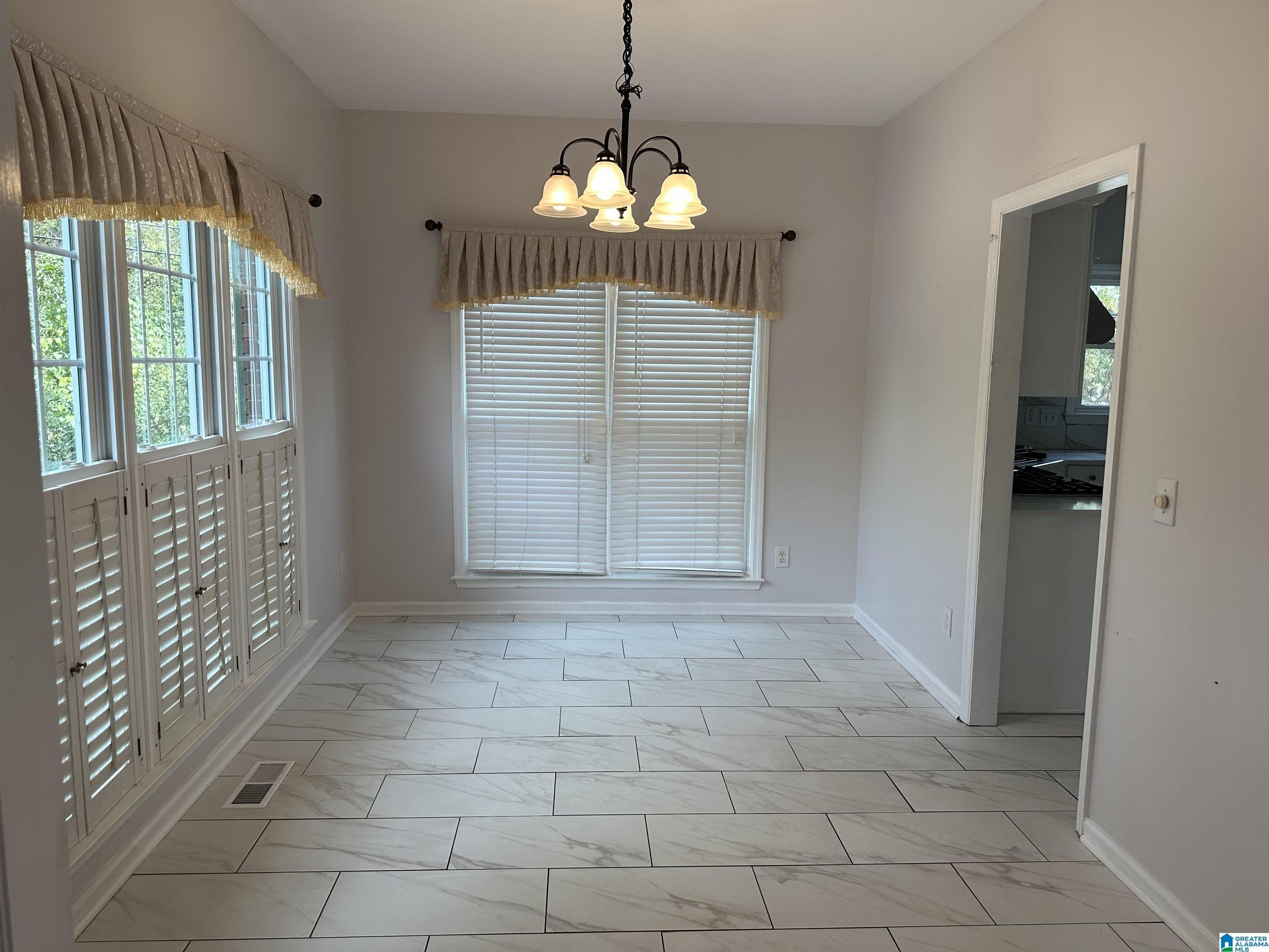 1715 Columbiana Ln – photo 5