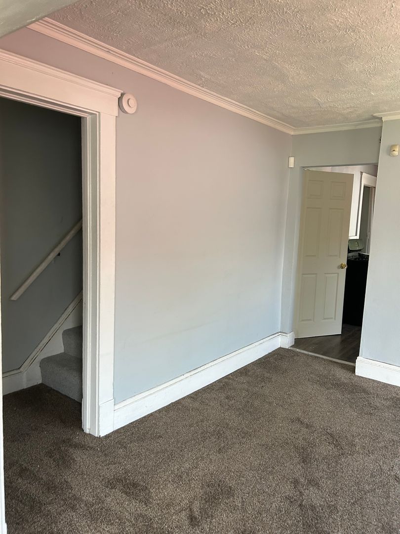 9505 Sladden Ave – photo 3