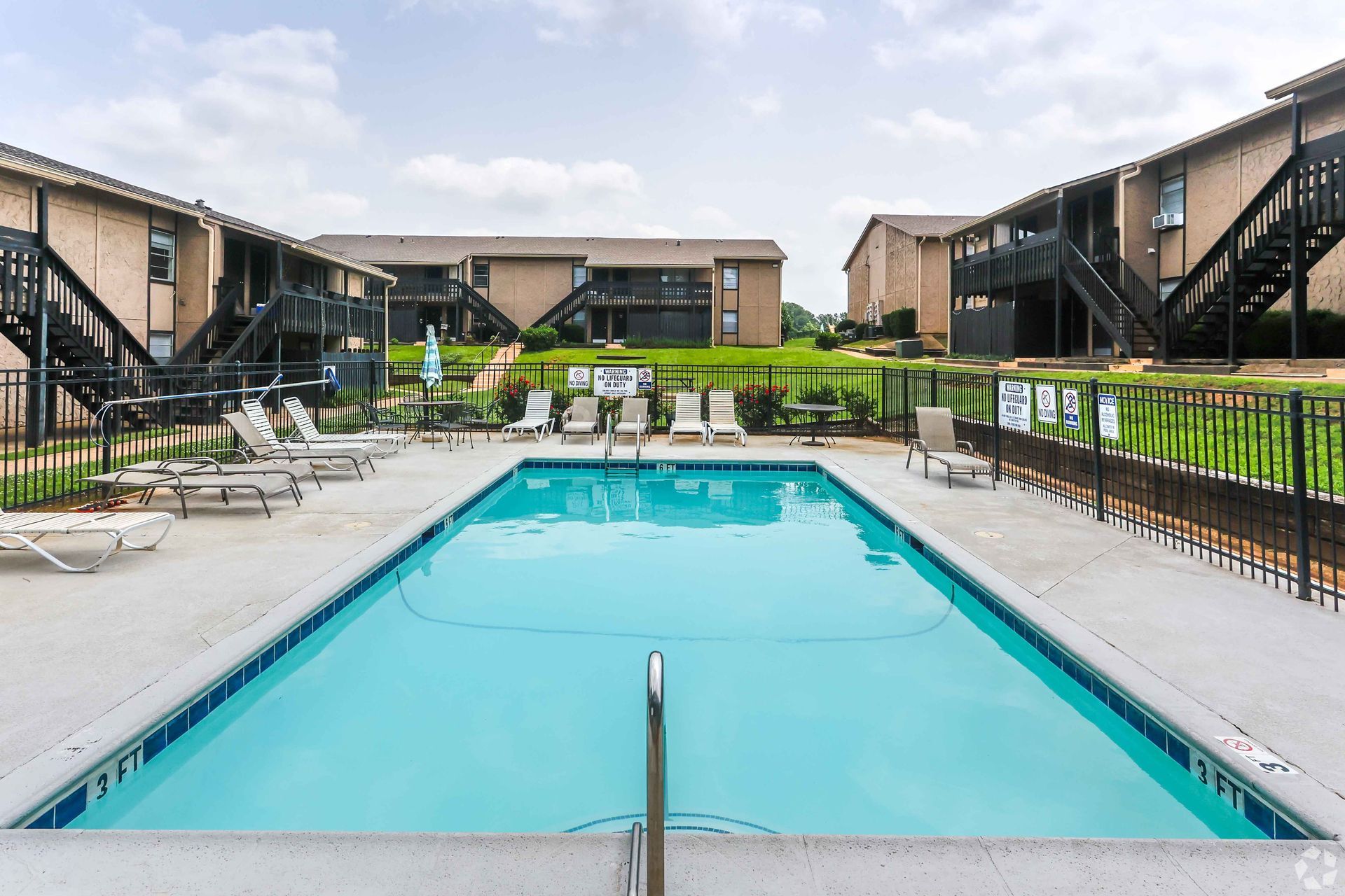 Pinehurst Apartments – photo 3