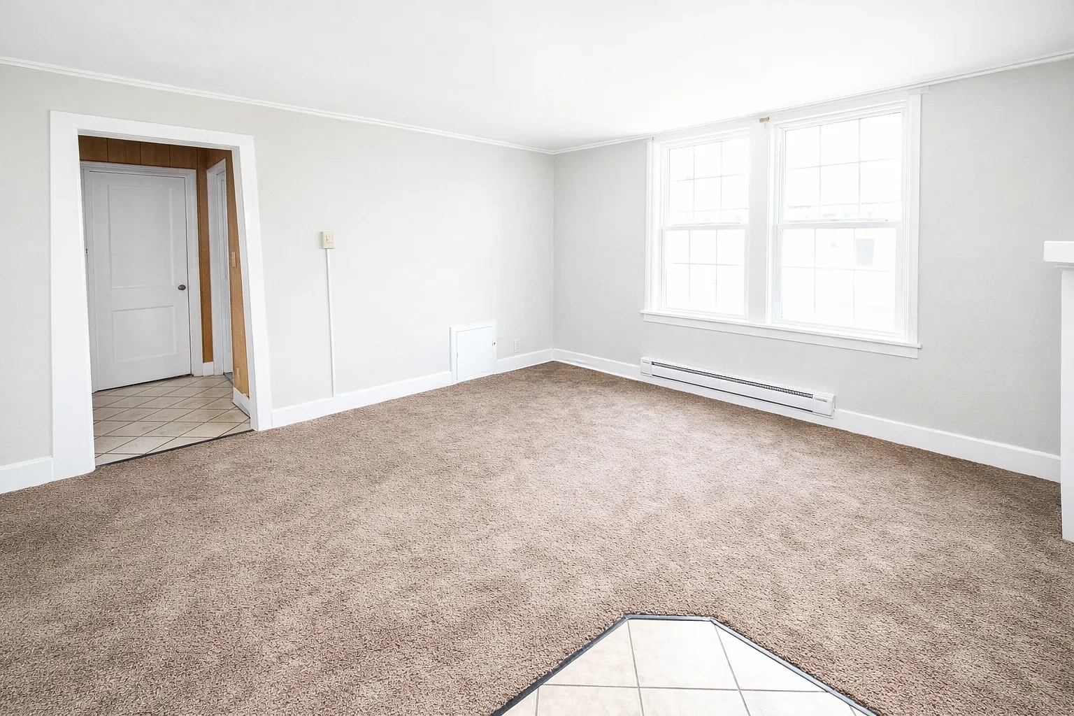 Kamin Apartments – photo 5
