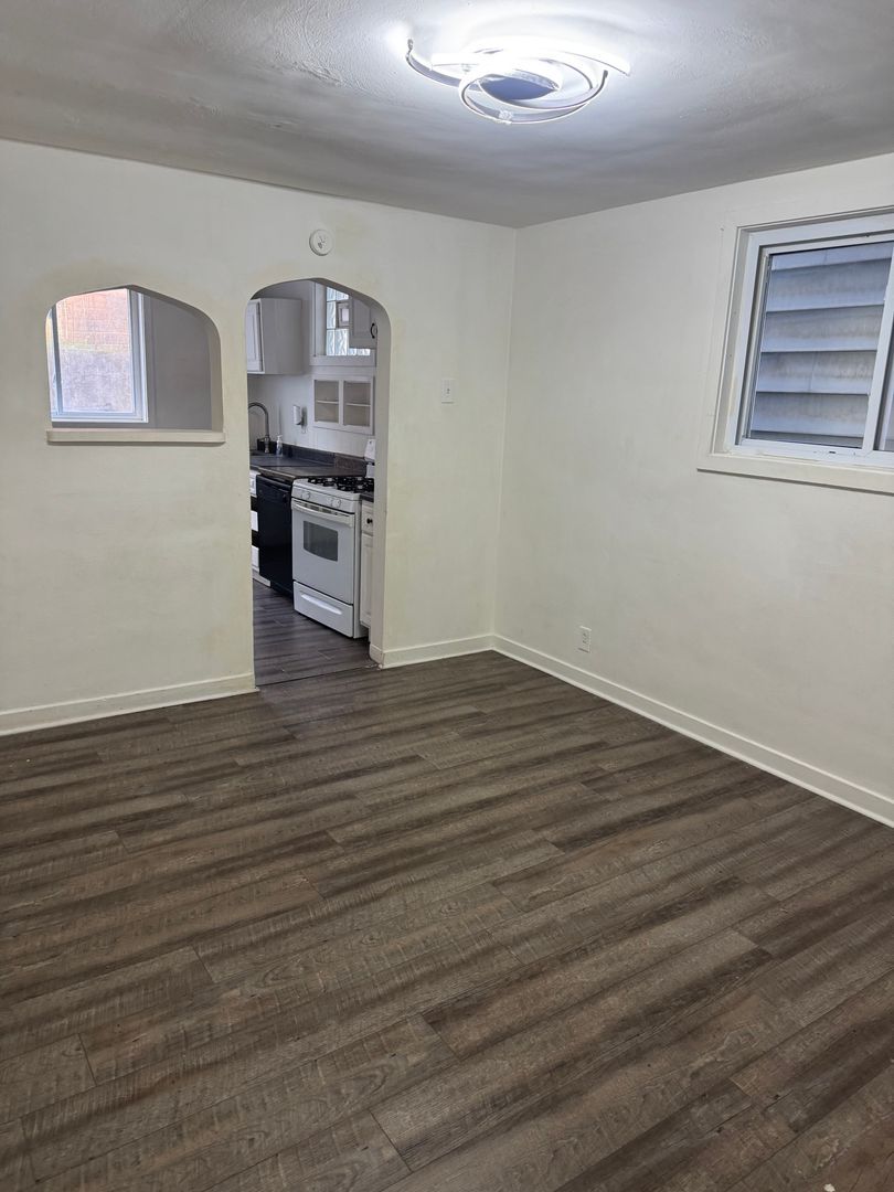 322-324 3rd St unit 324 3rd Street – photo 1
