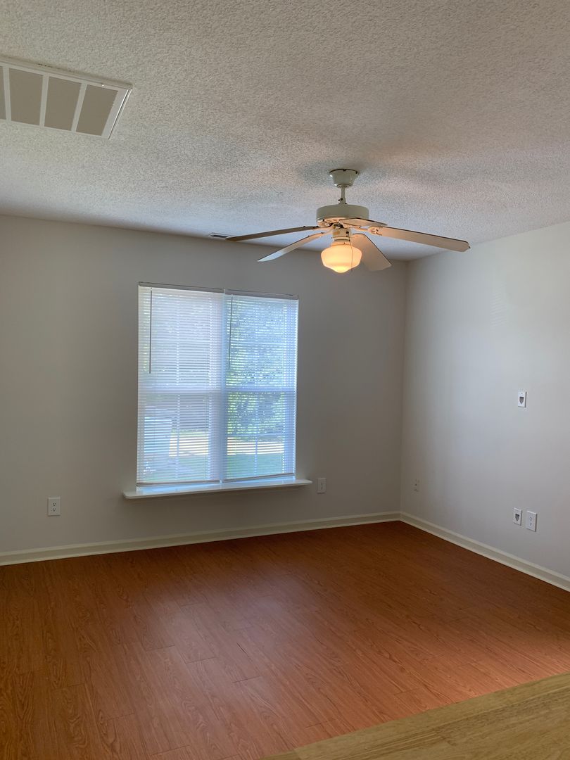 408 Wallington Rd – photo 5