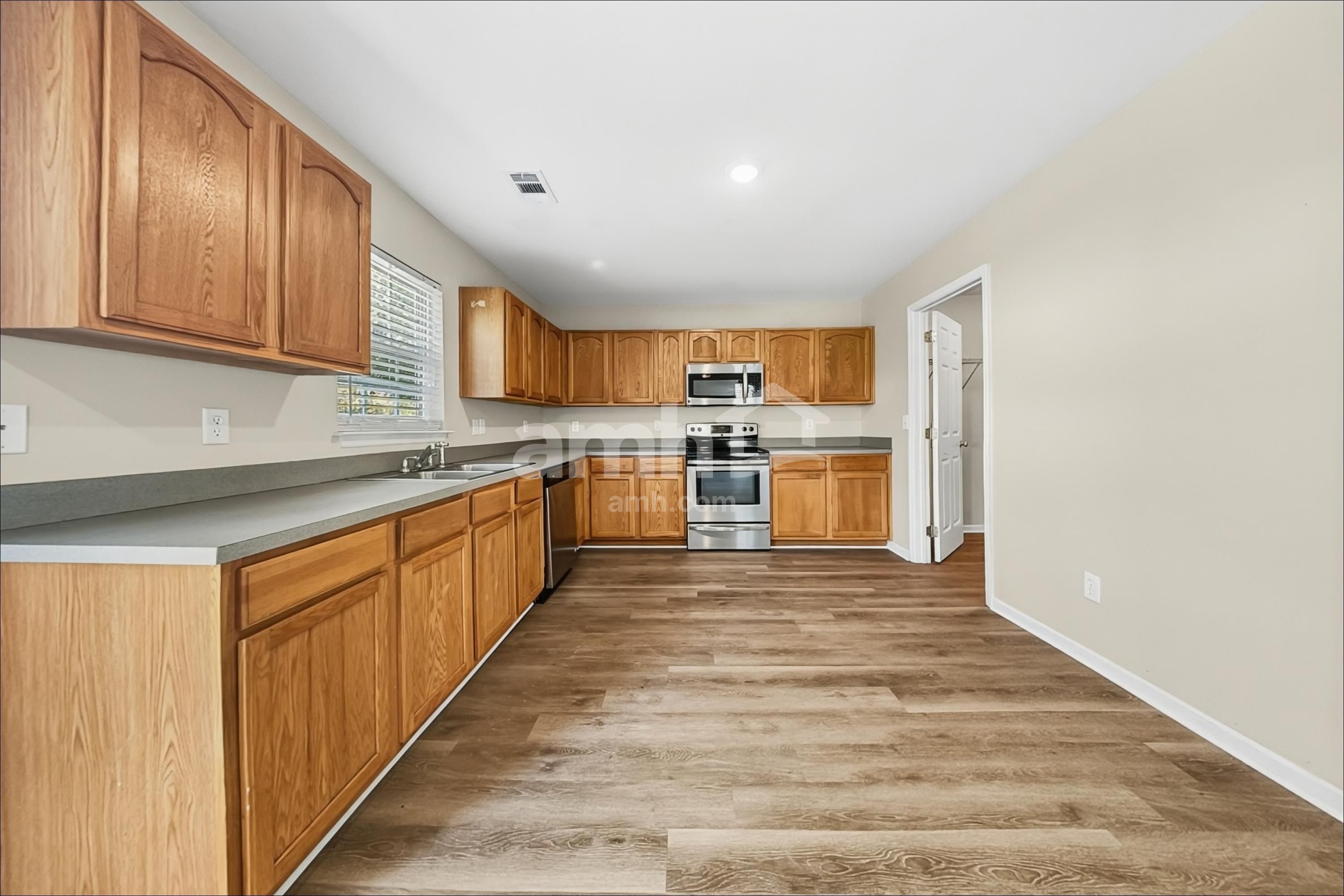 123 Mockernut Dr – photo 4