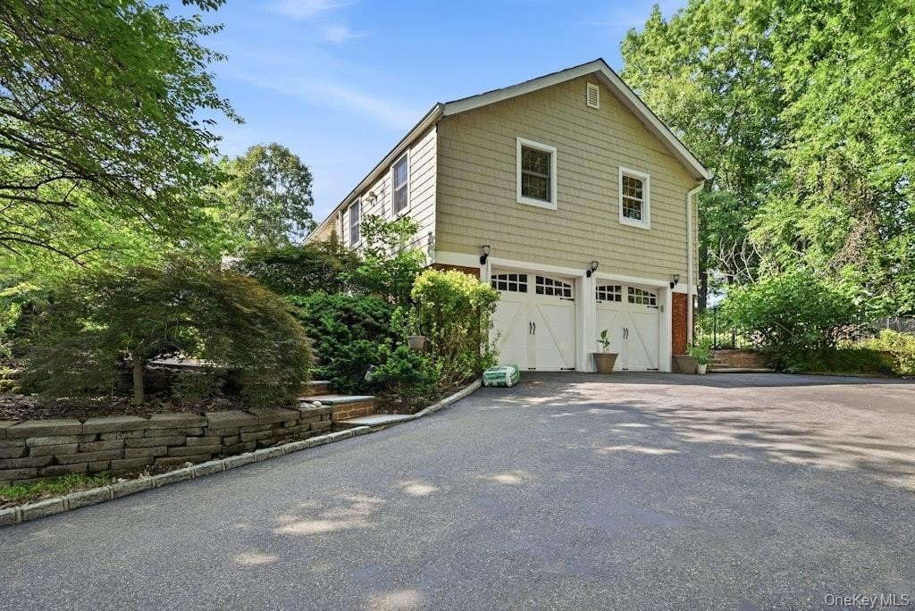 20 Williamsburg Dr – photo 3