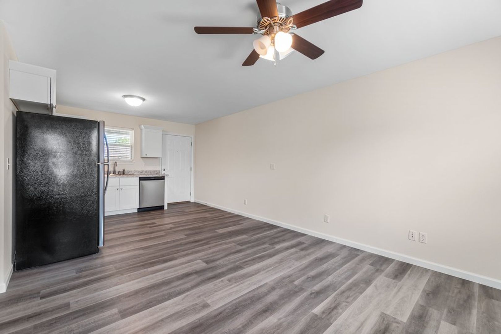 144 Highland Hls unit 102 – photo 5