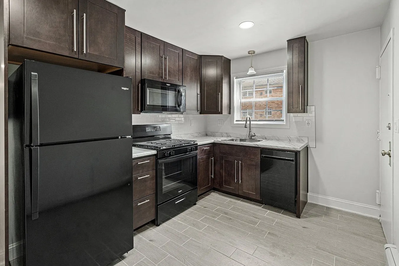 Riverview Manor Apartments – photo 3