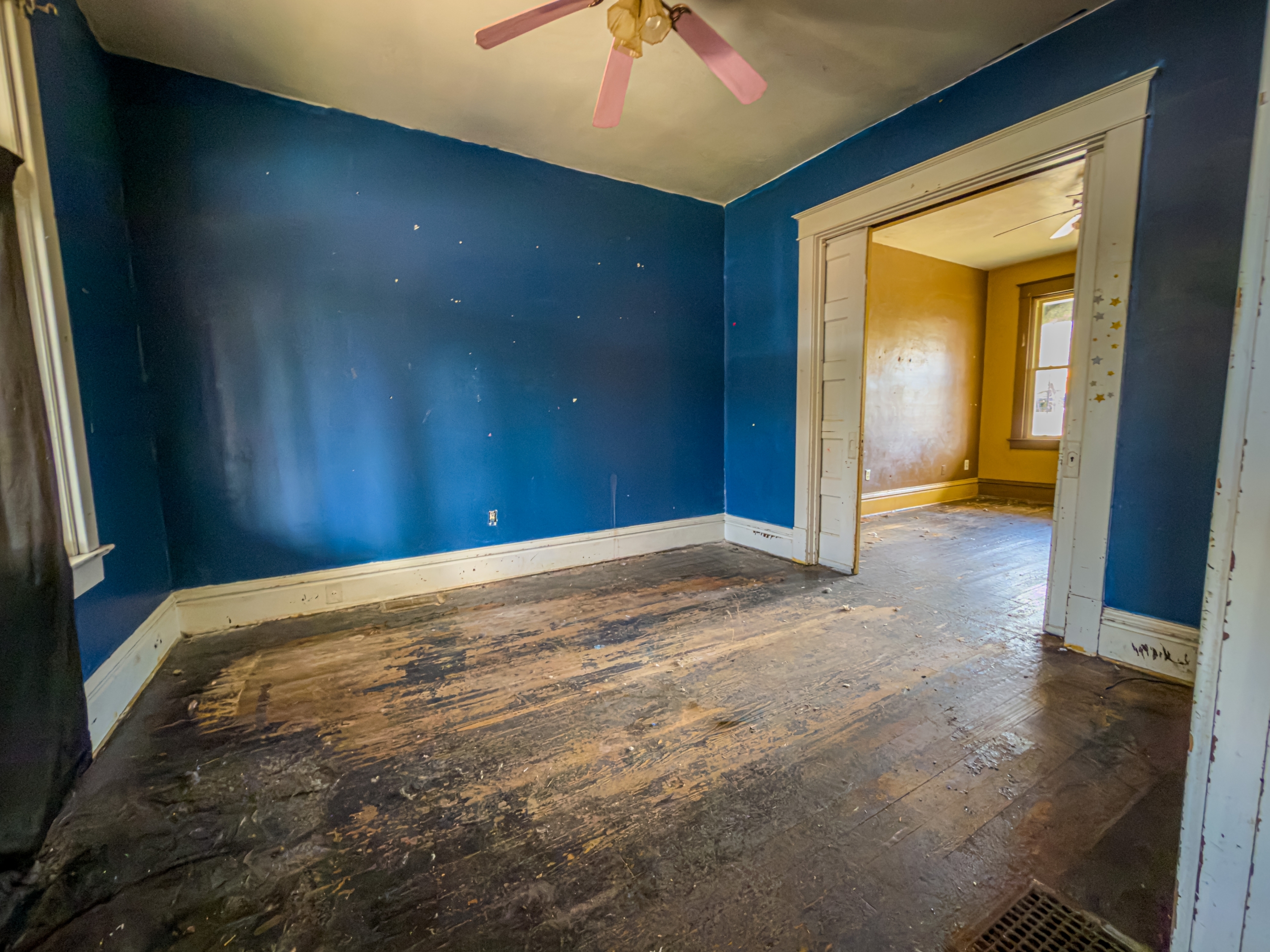 1136 Reservoir Ave – photo 4