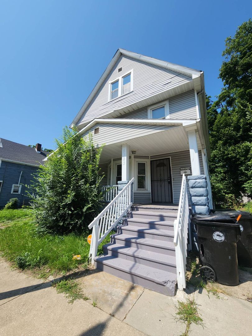 8323 Medina Ave – photo 3