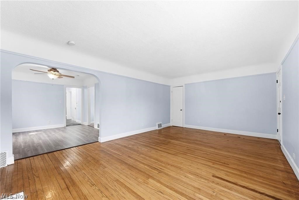 876 Eloise Dr #LOWER – photo 3