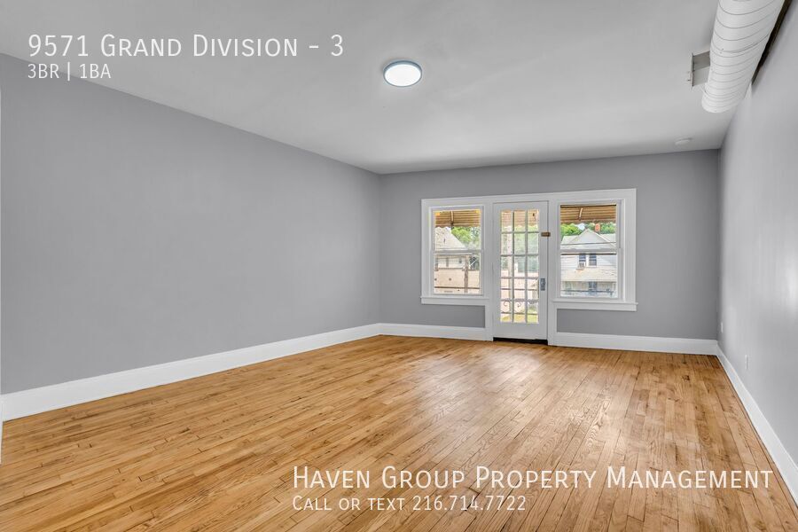 9571 Grand Division Ave – photo 5