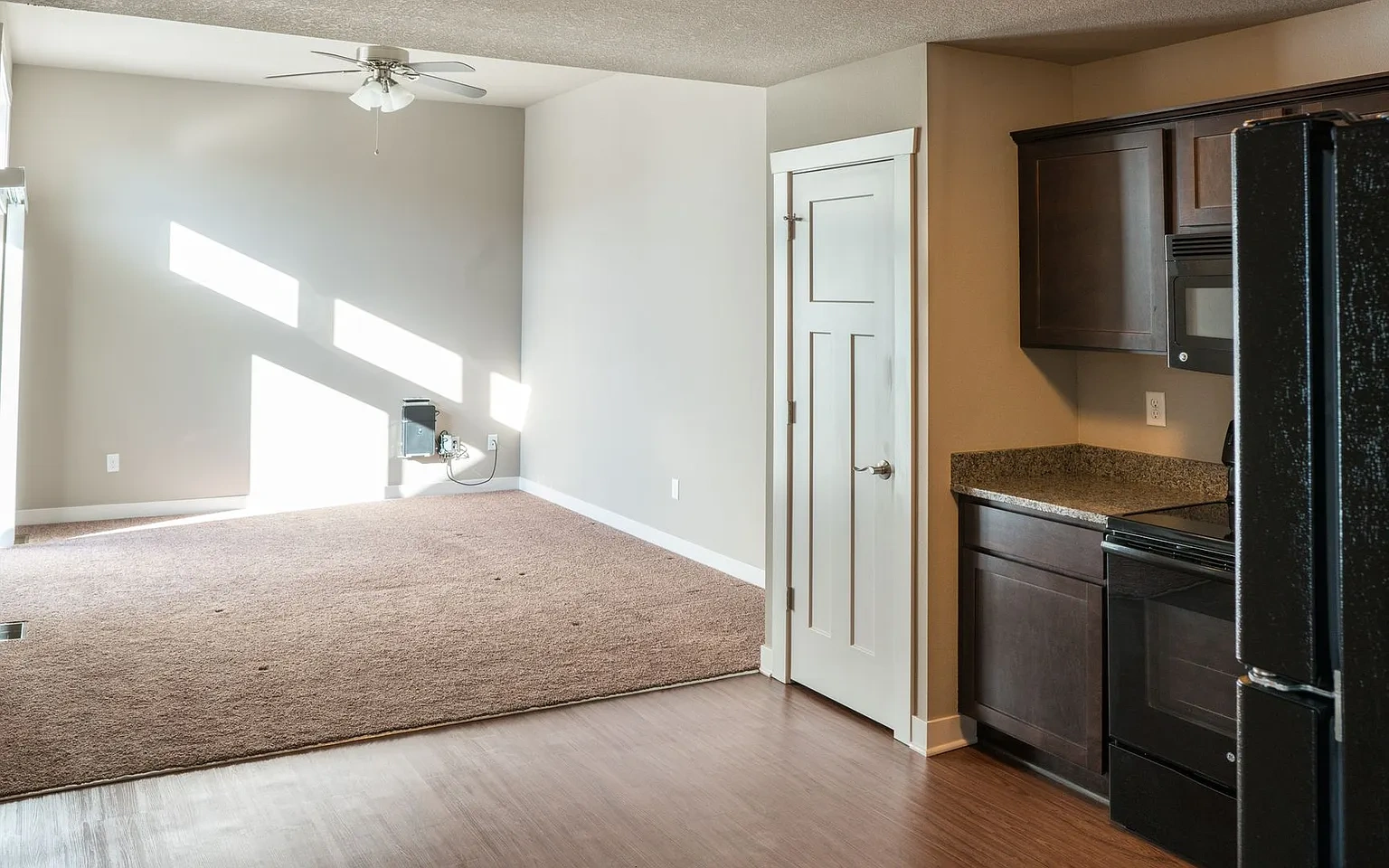 Ironwood Glen Townhomes – photo 1
