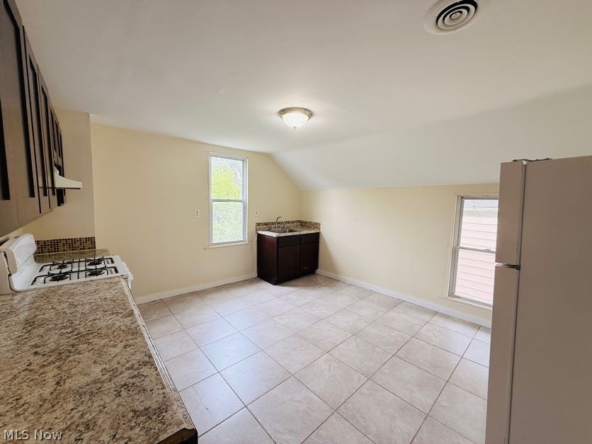 3838 Marvin Ave – photo 2