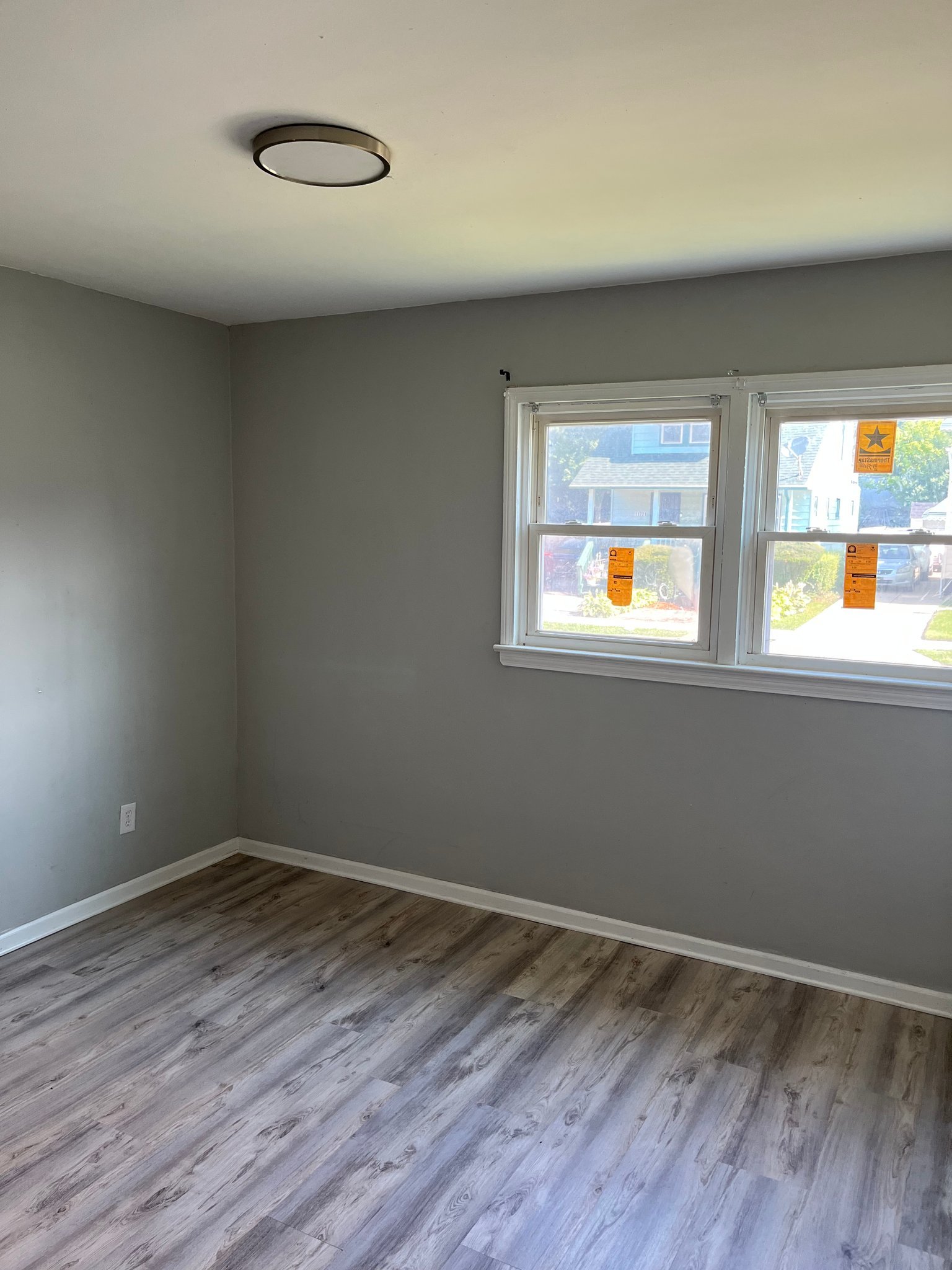 11800 Princeton Ave – photo 5
