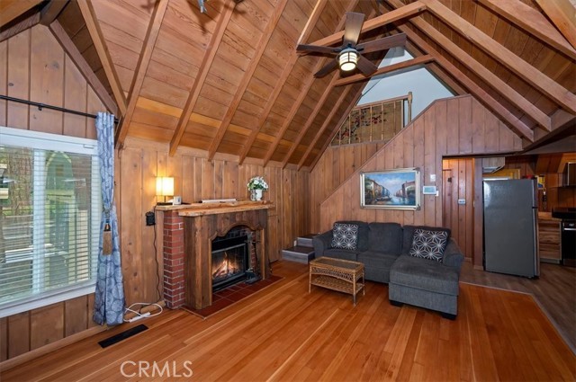 311 Hemlock Dr – photo 4