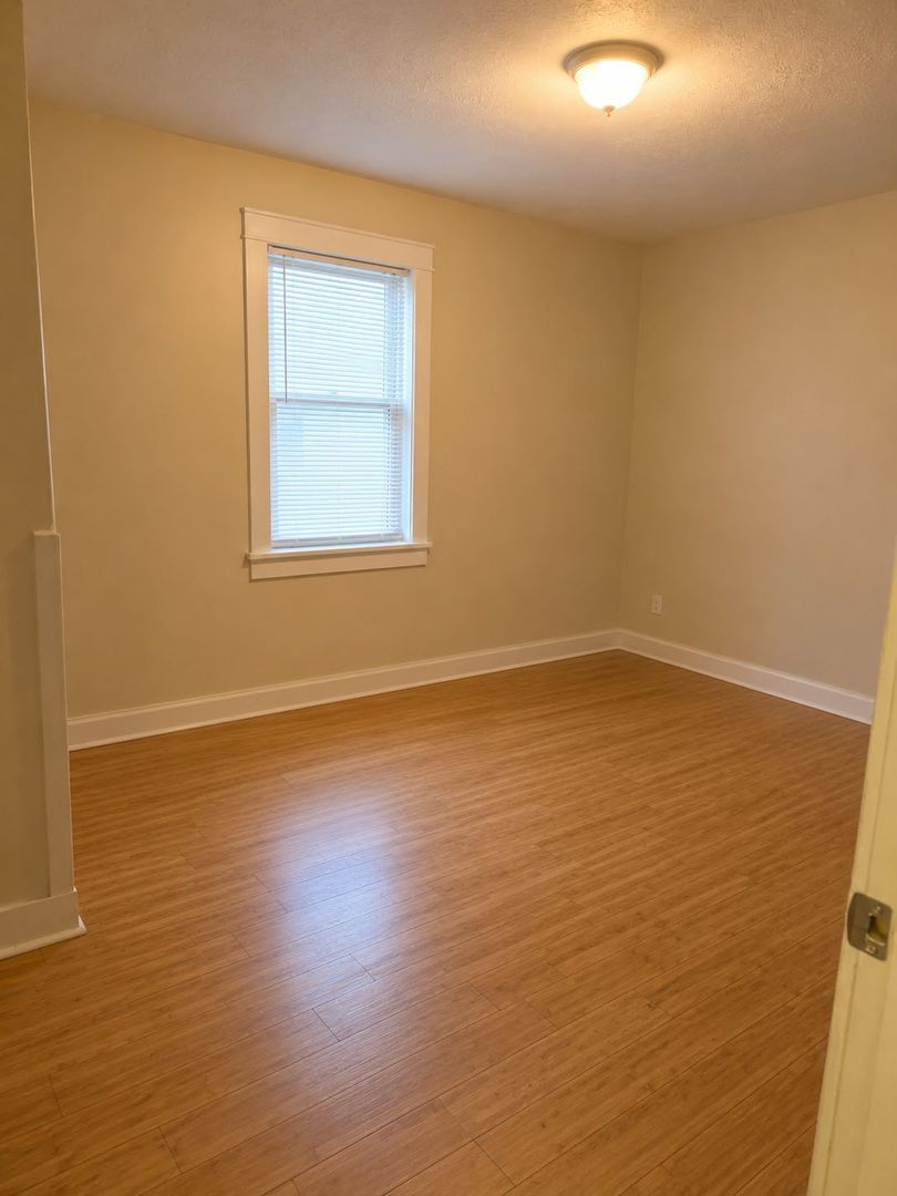 1607 Methyl St unit Upper – photo 4
