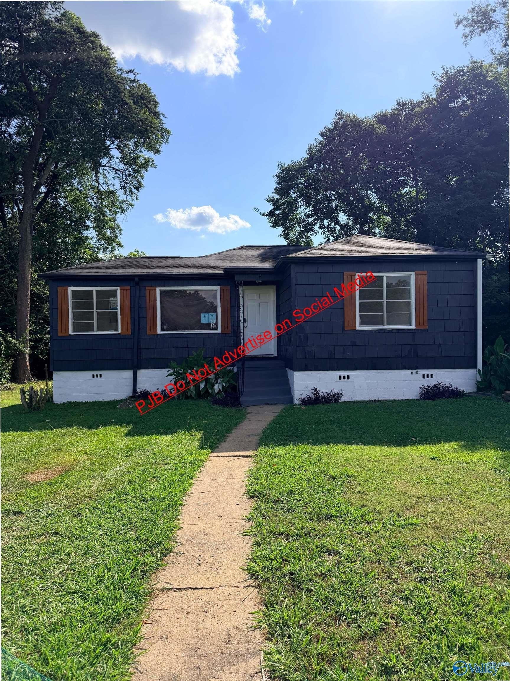 340 McPherson Ave, Midfield – photo 2