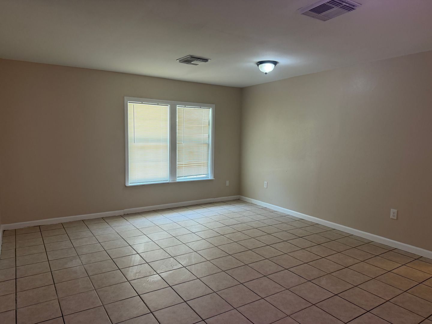 6740 Ozark St – photo 2