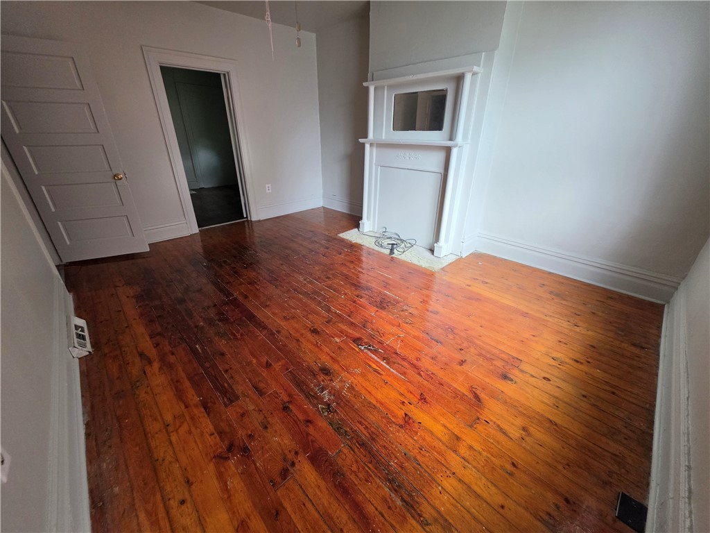 4529 Friendship Ave unit 1 – photo 3