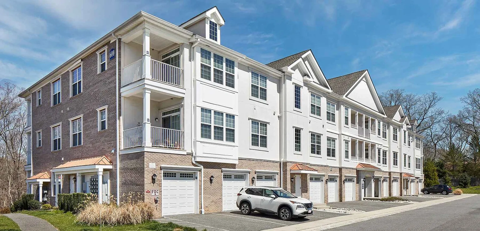 Glen Eyre Apartments – photo 3