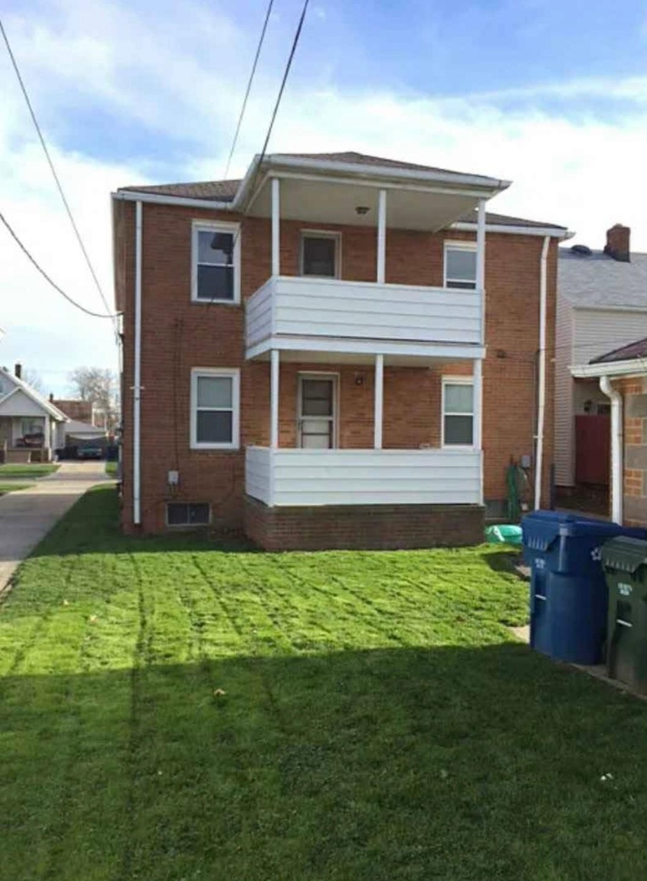 6102 Orchard Ave – photo 2