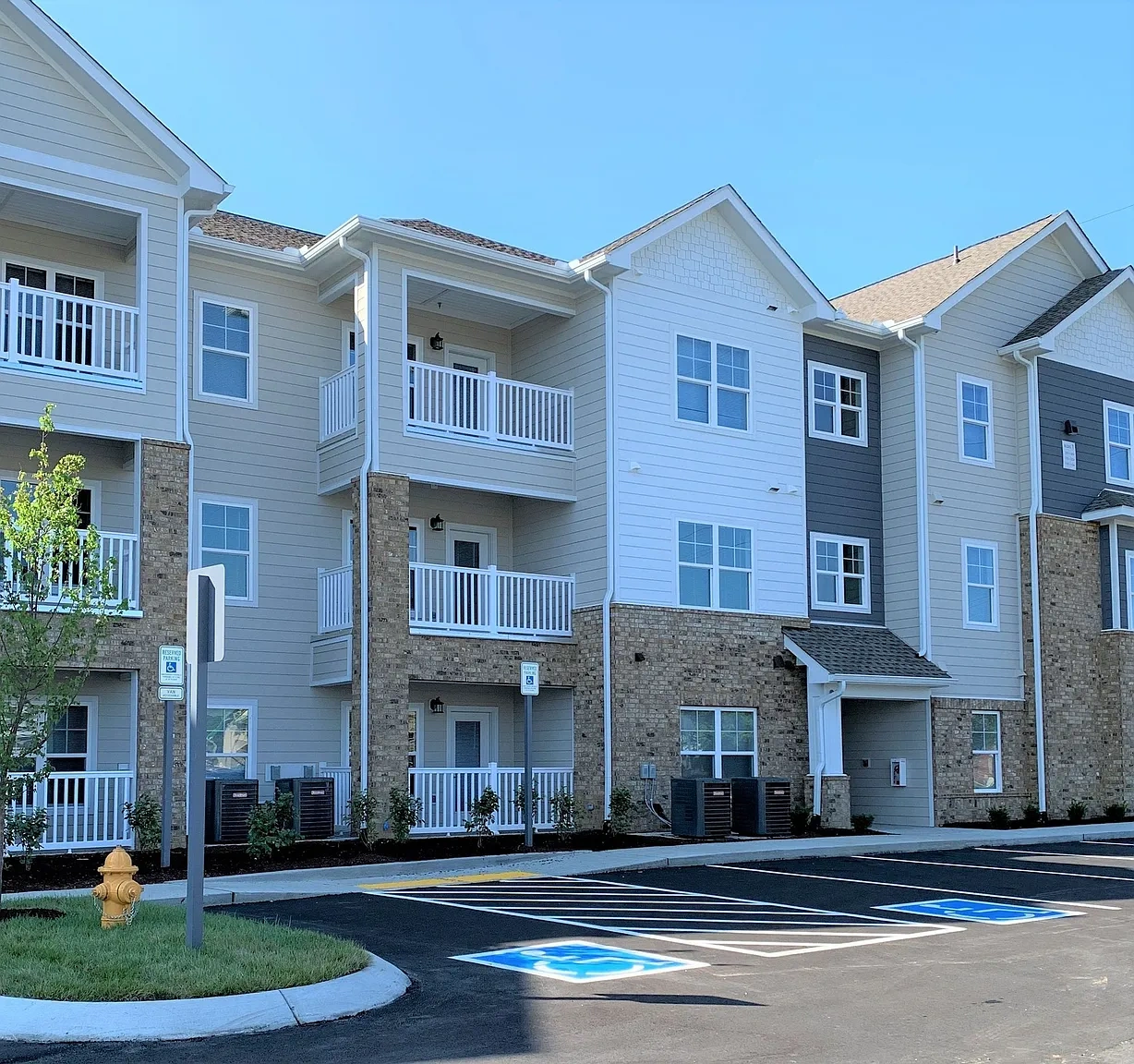 Anthem at Creekside – photo 2