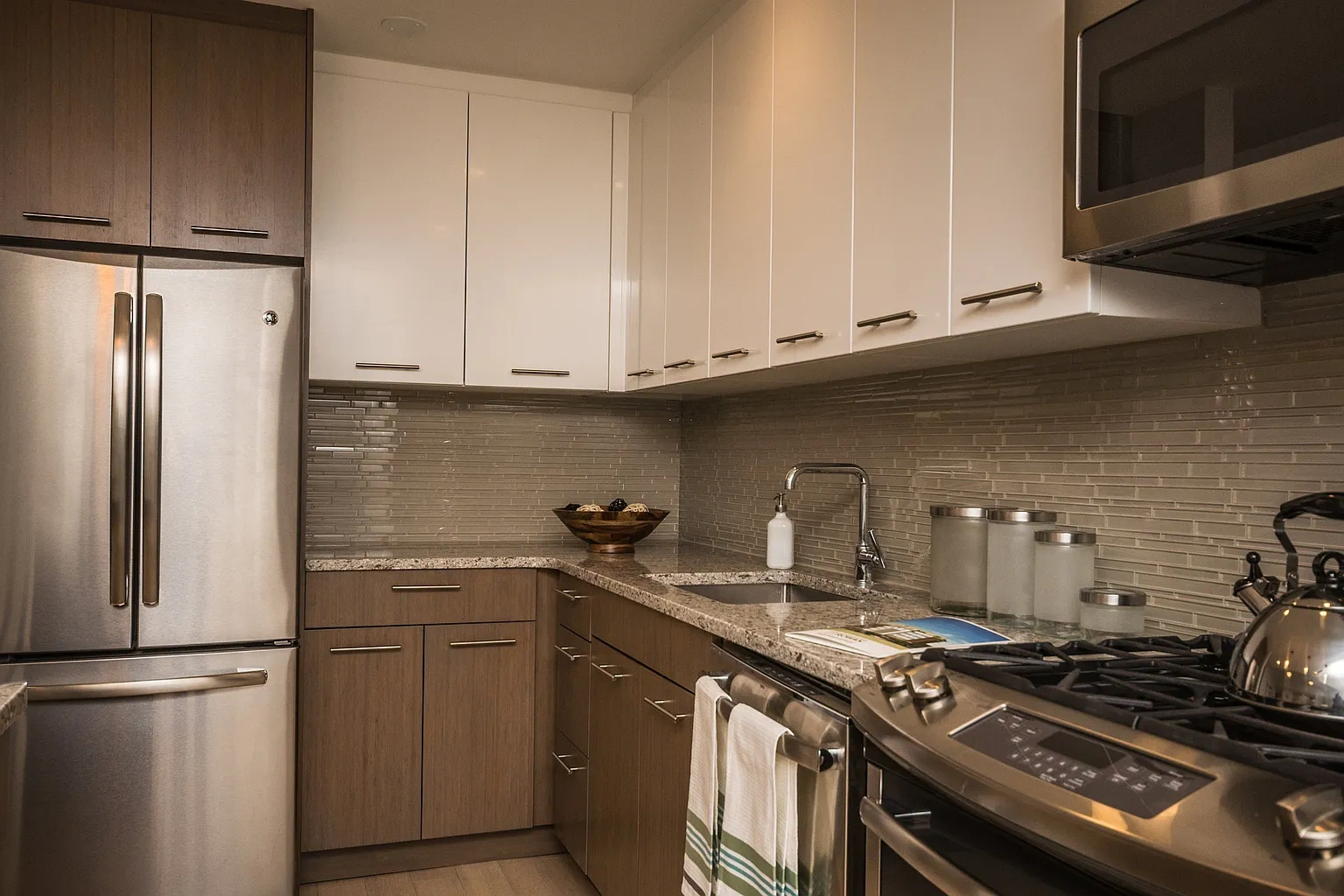 220 Rowan Boulevard – photo 3