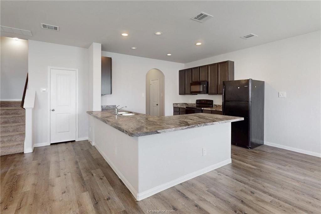 968 Rice Dr – photo 3