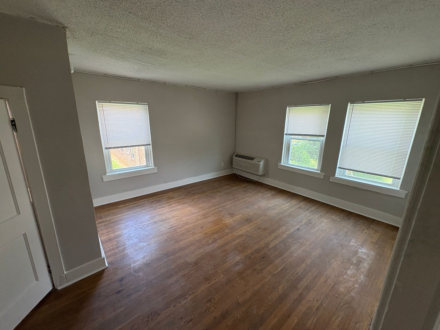 120 Avendale Ave NE unit 8 – photo 5