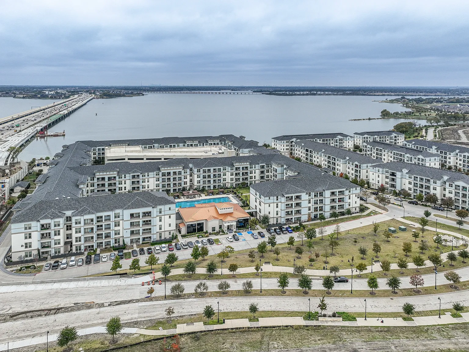 Reveal at Bayside – photo 3