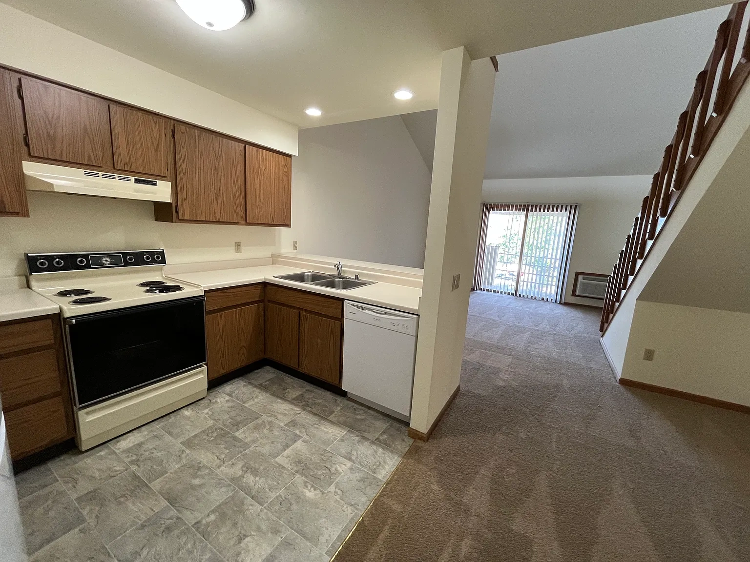 Londonderry Lofts – photo 1
