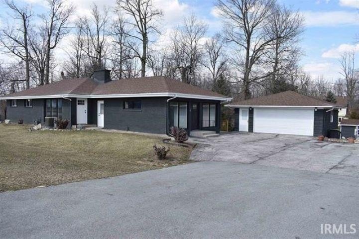 1342 W Dupont Rd – photo 1