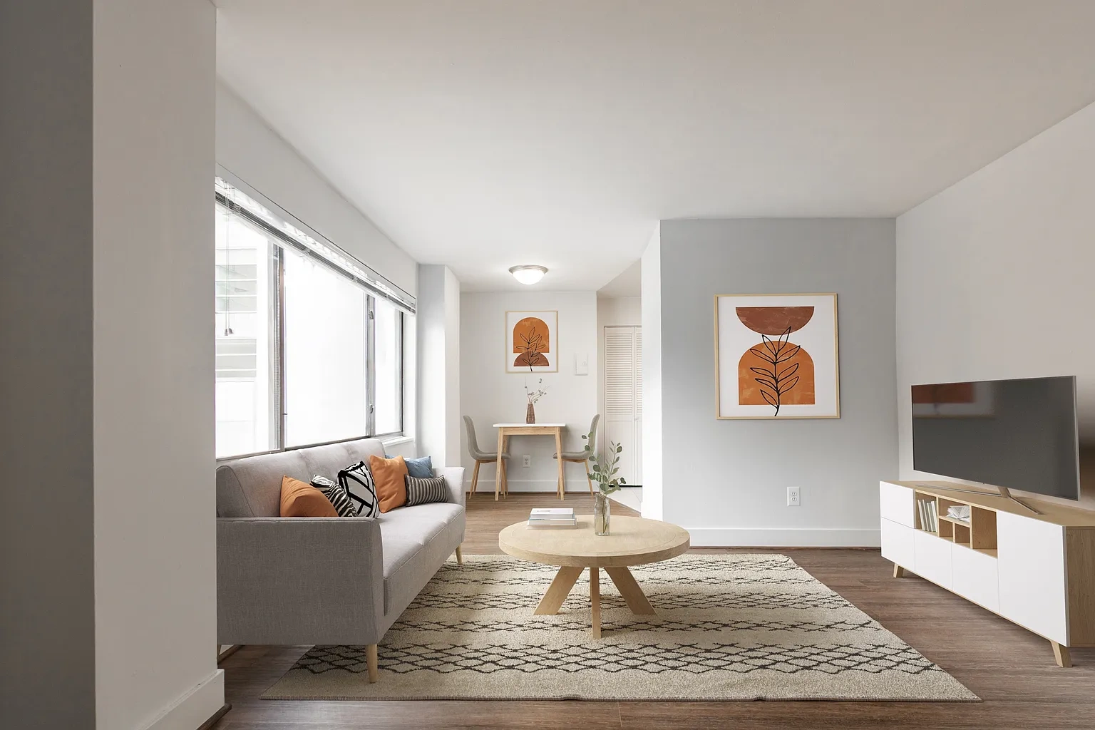 2620 16th Street Apartments – photo 2