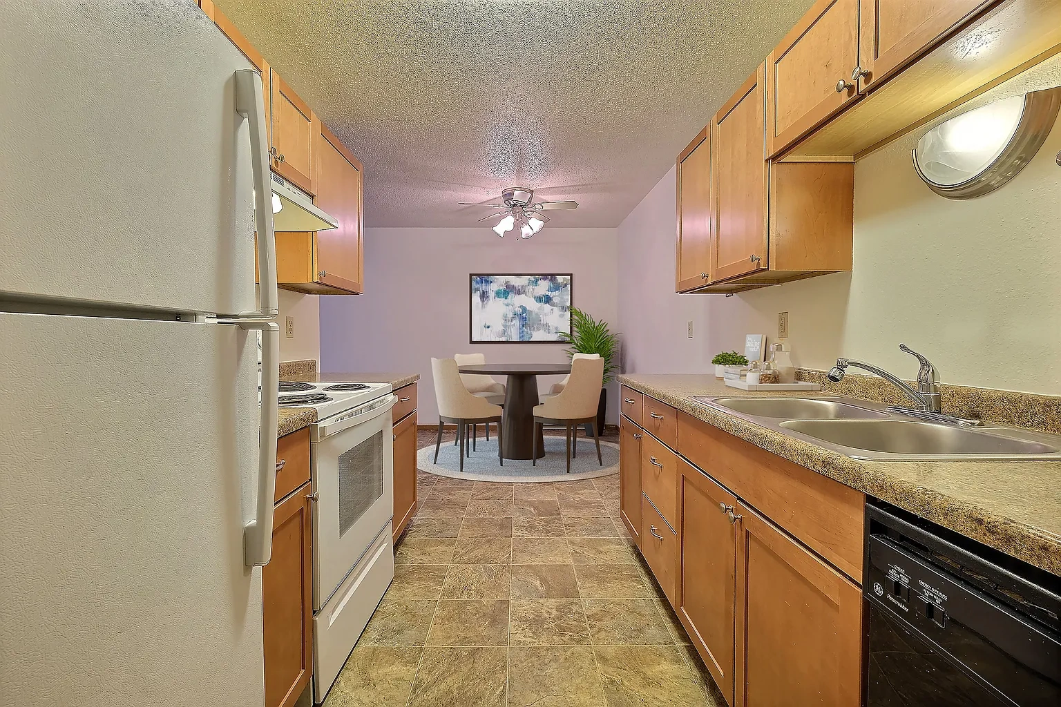 Village West – photo 4