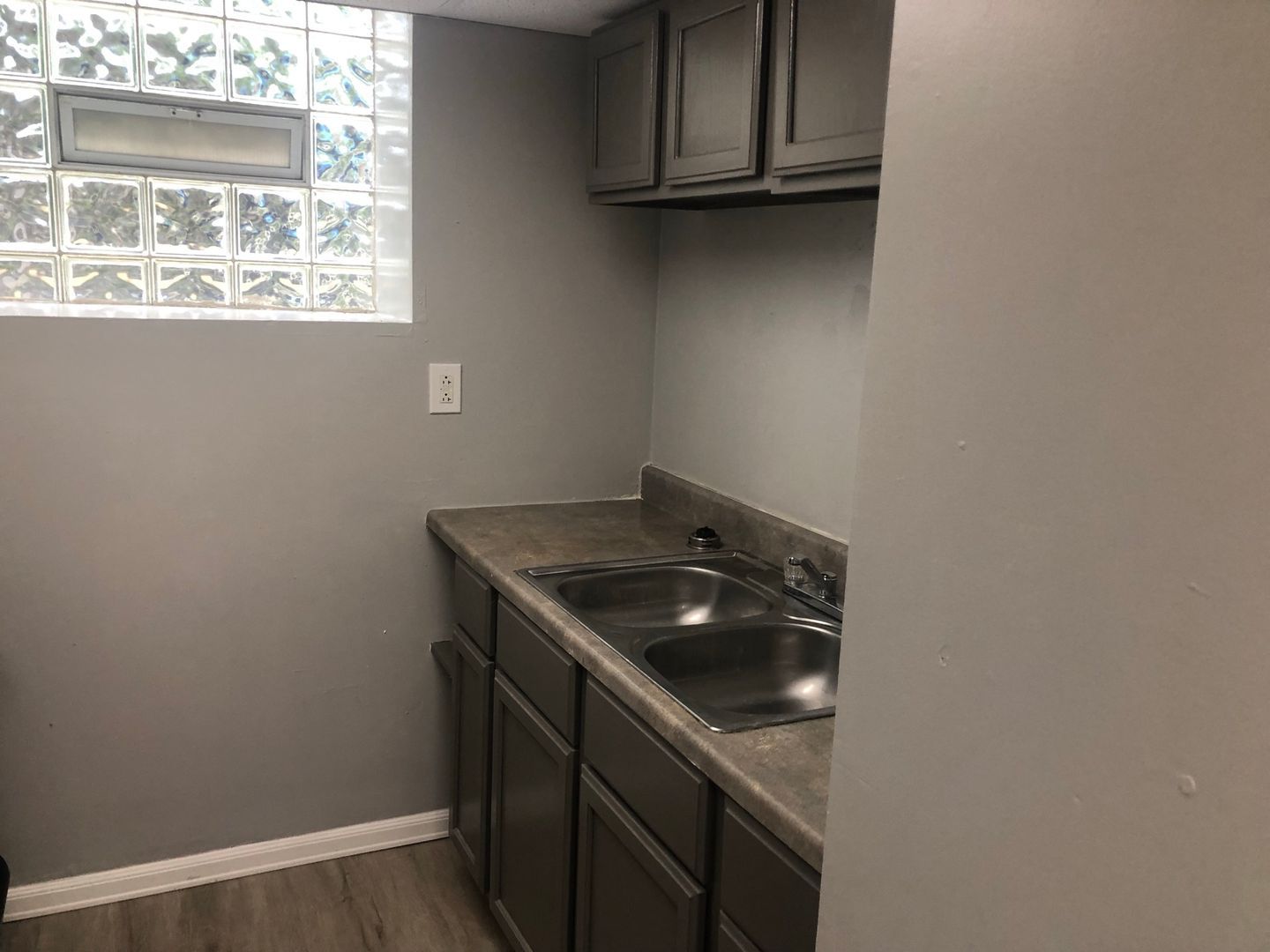 125 Roup Ave unit Apt. 4 – photo 3