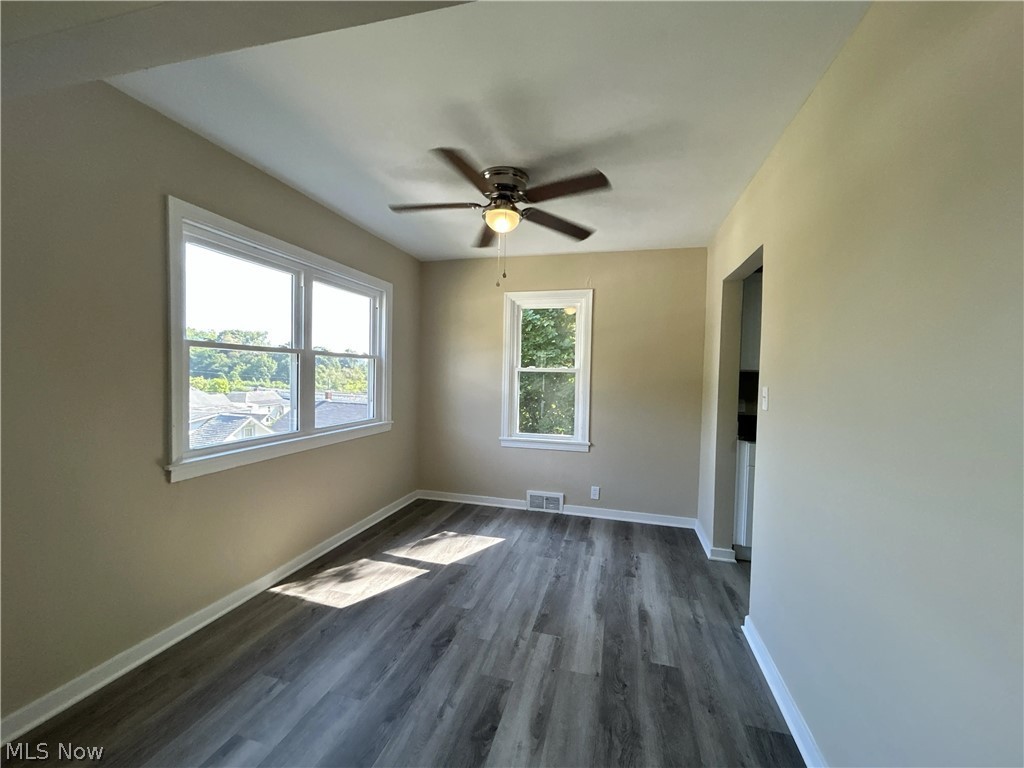 126 Ohio St – photo 2