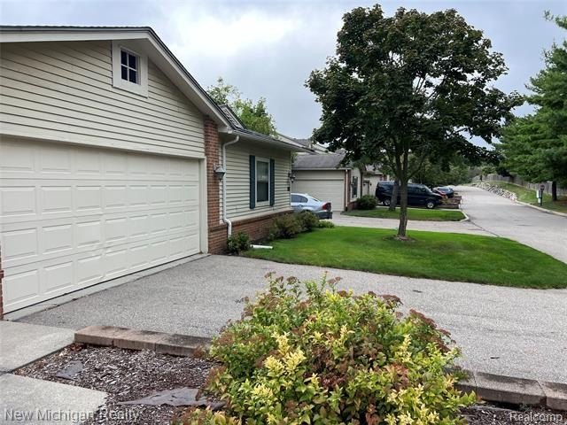 5658 Drake Hollow Dr E – photo 2