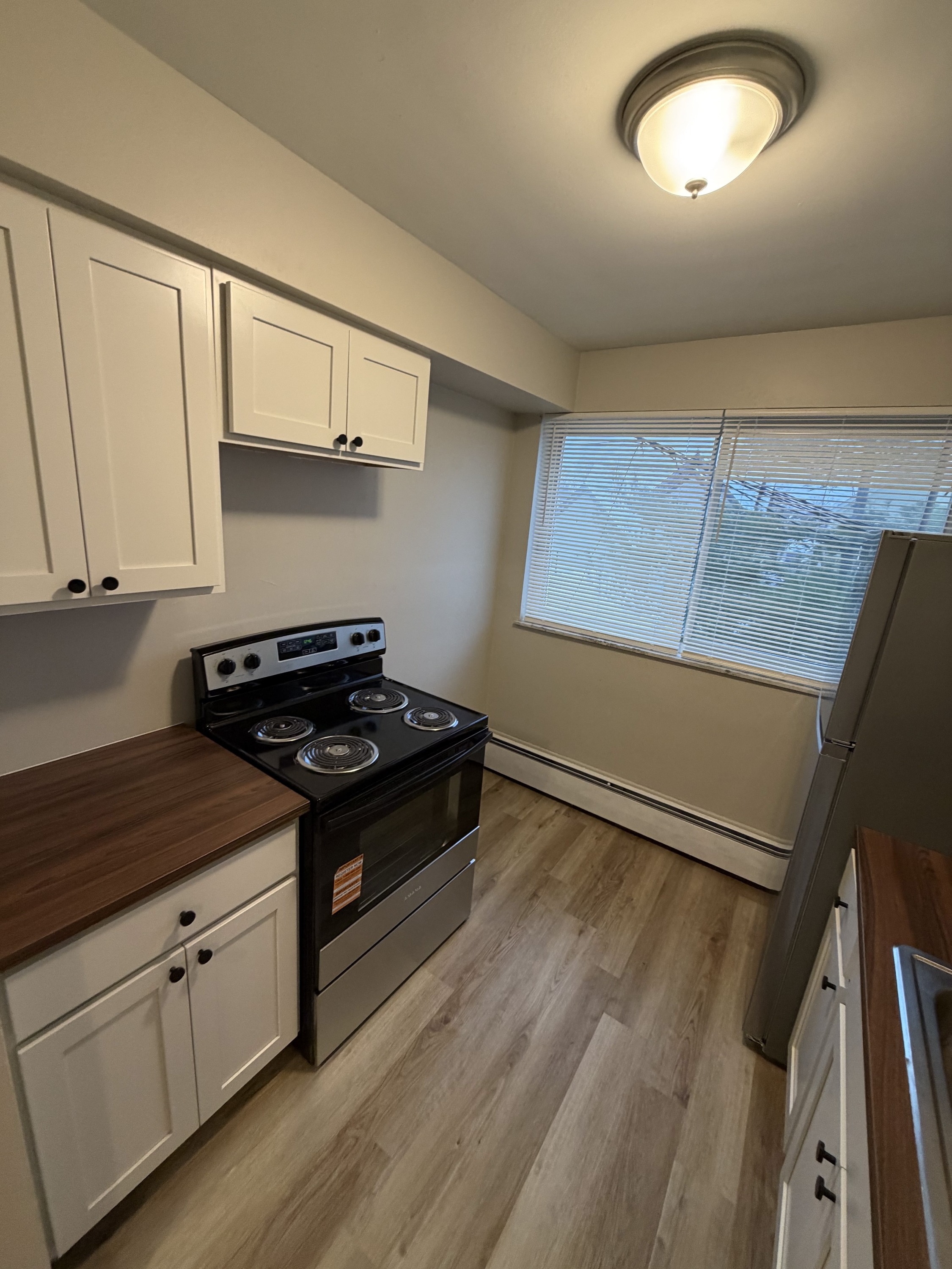17731 Lakeshore Blvd unit 6 – photo 1