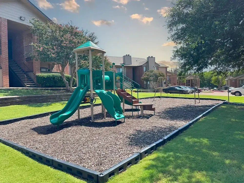 Valley Creek Apartments – photo 3