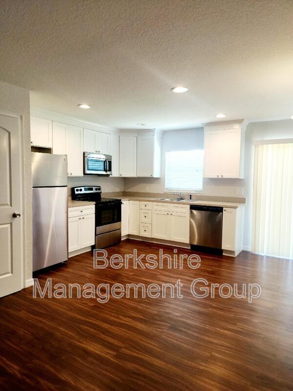 2405 Ave C SW unit B – photo 3