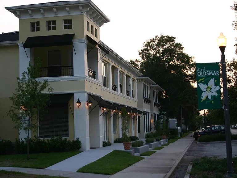 170 State St E – photo 1