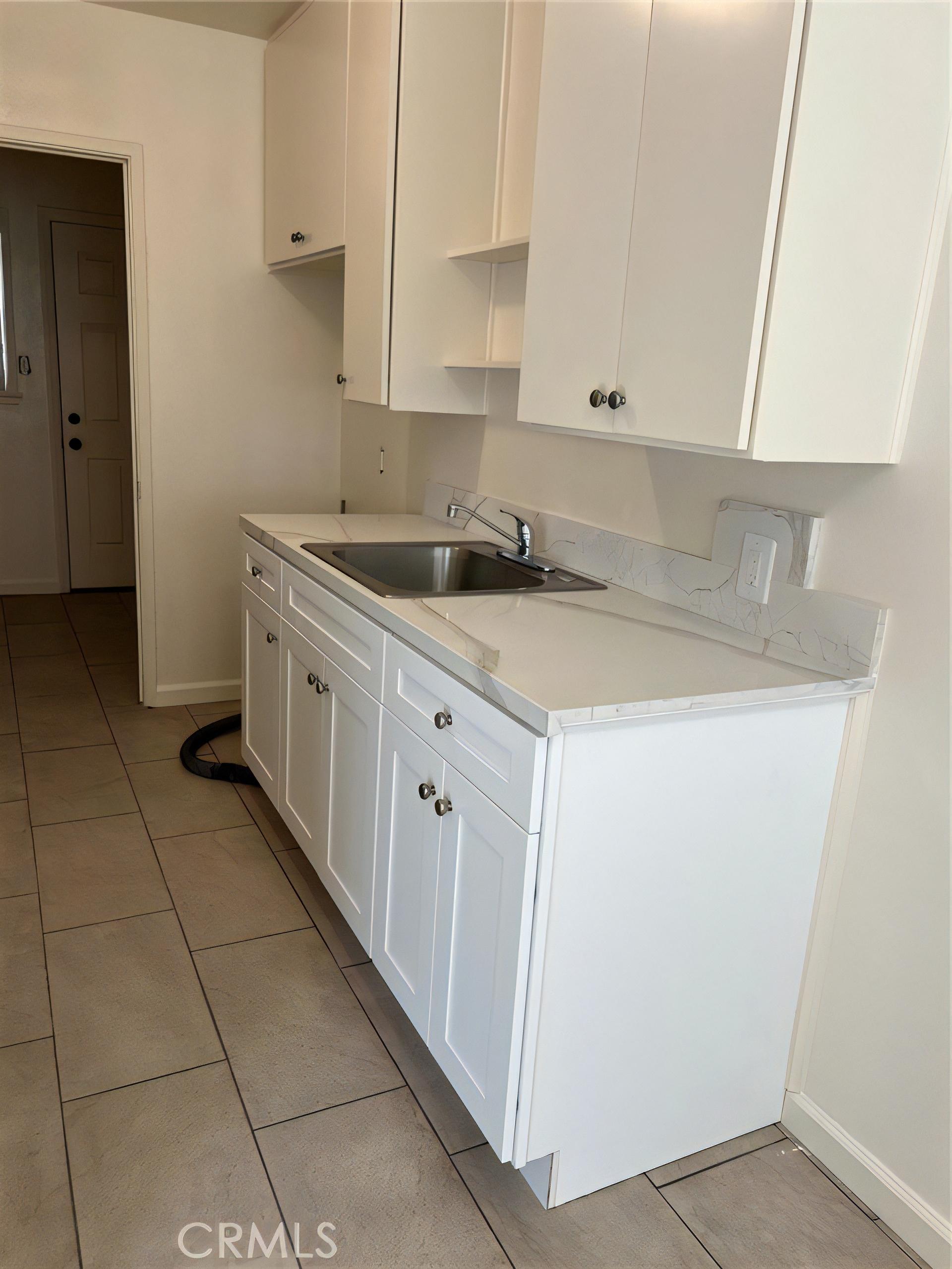 635 W 17th St – photo 5