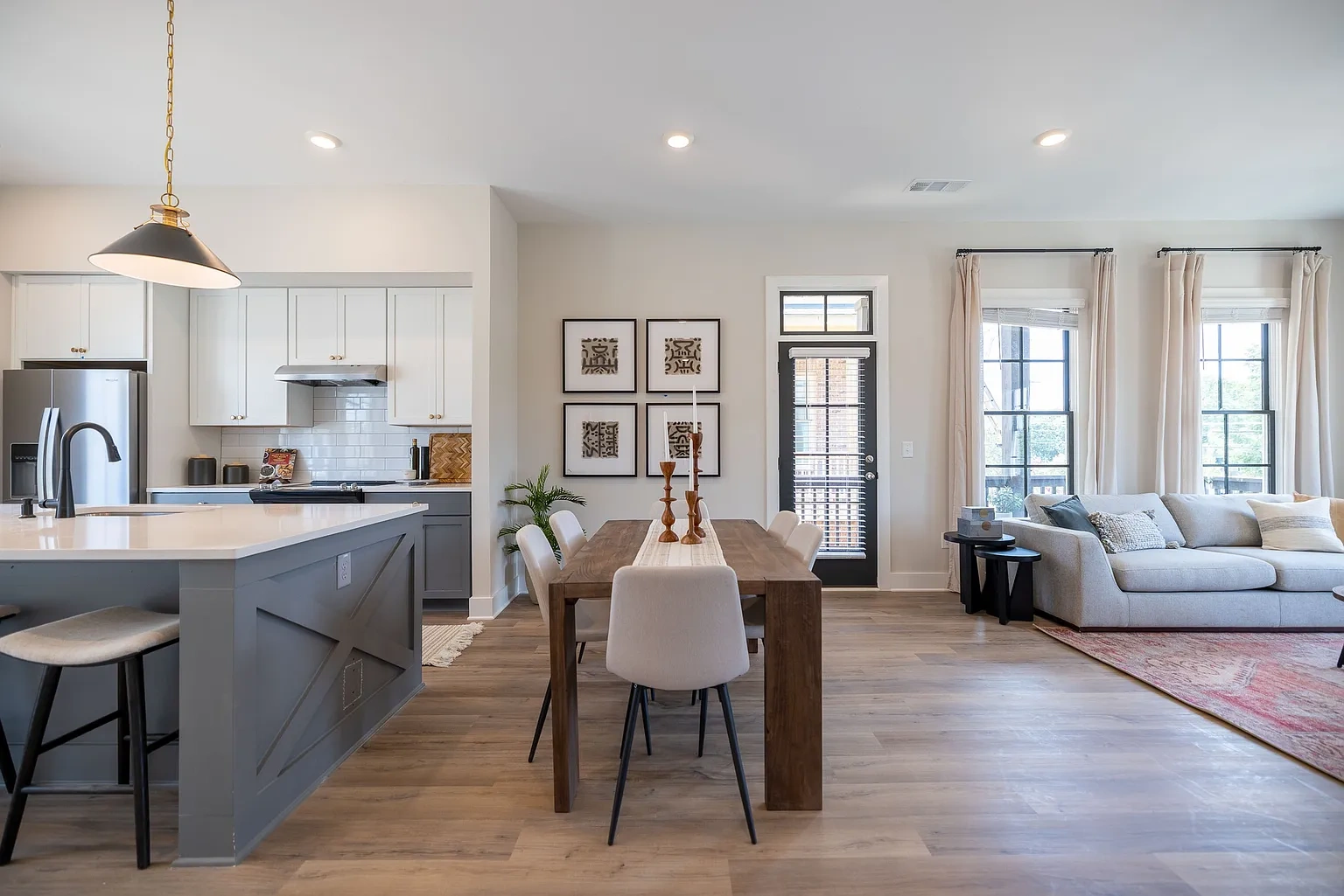 801 North Central – photo 4