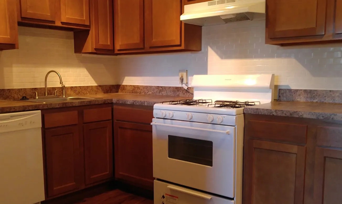 Huntington Woods Apartments – photo 3