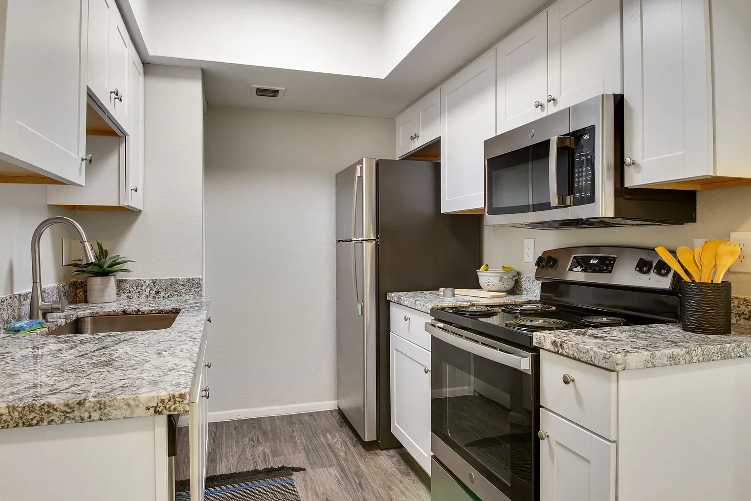 Alterra Apartments – photo 4