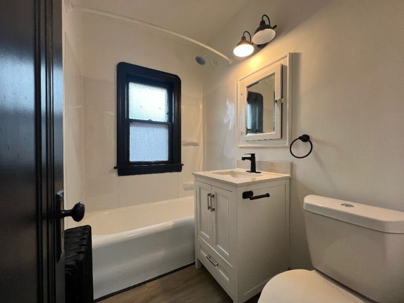 1411 Roycroft Ave – photo 5