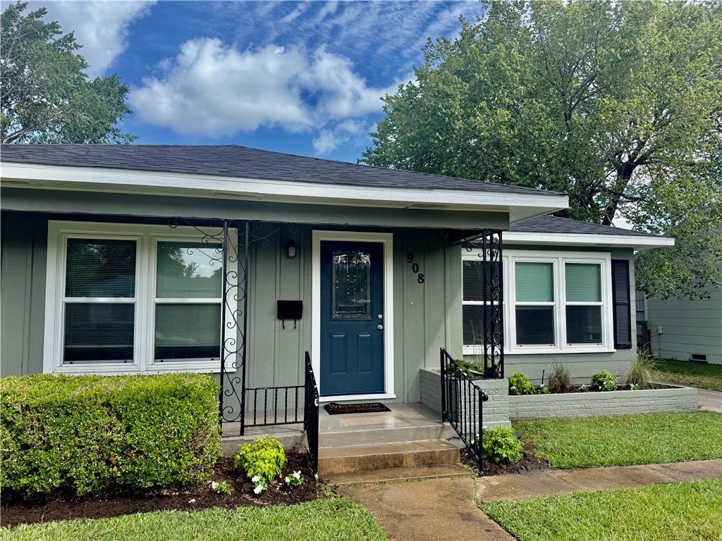 908 North Ave – photo 1