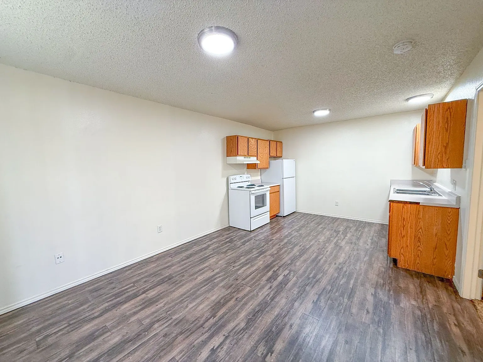 New West Apartments – photo 2