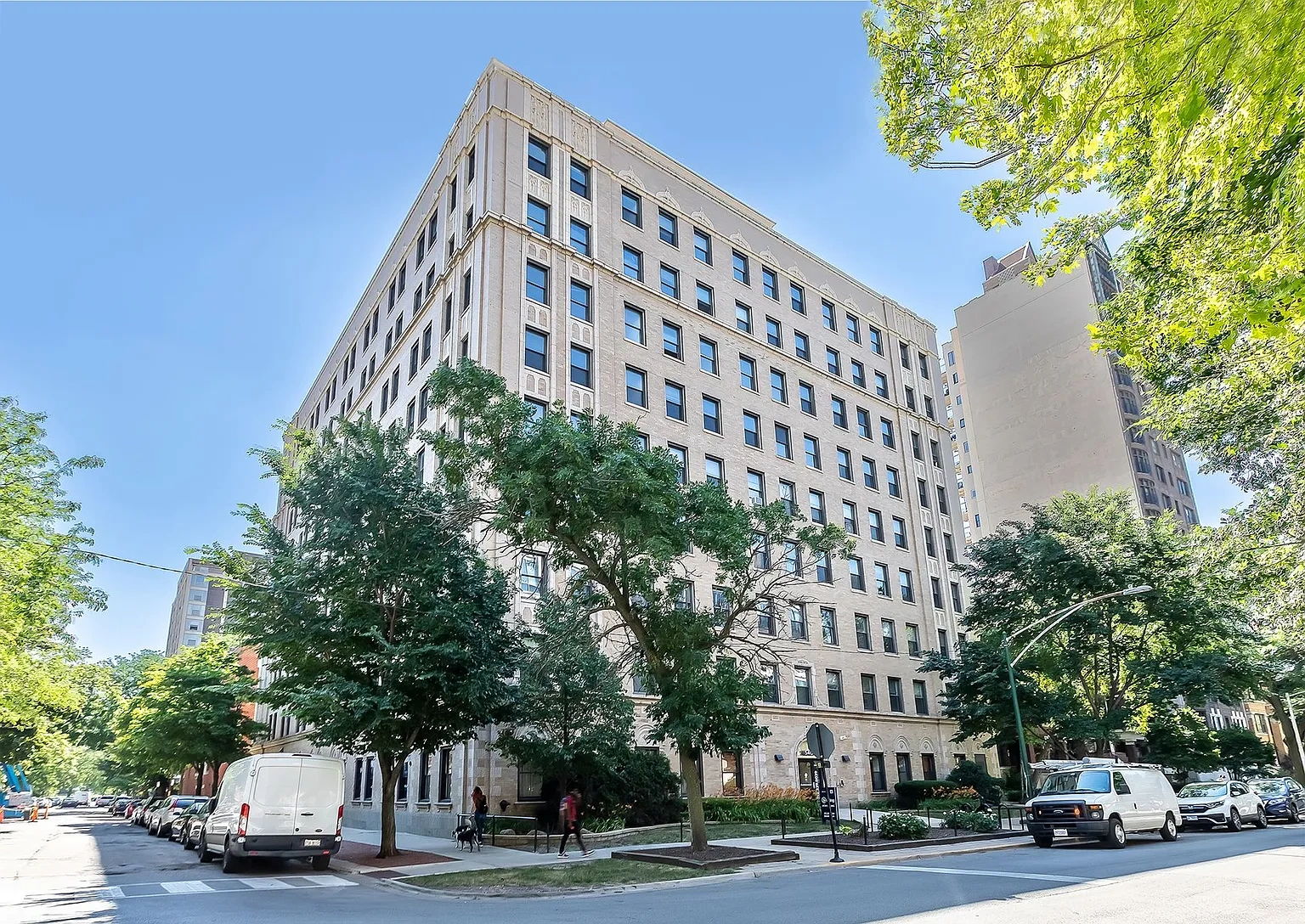5401 Cornell by 3L Living – photo 2