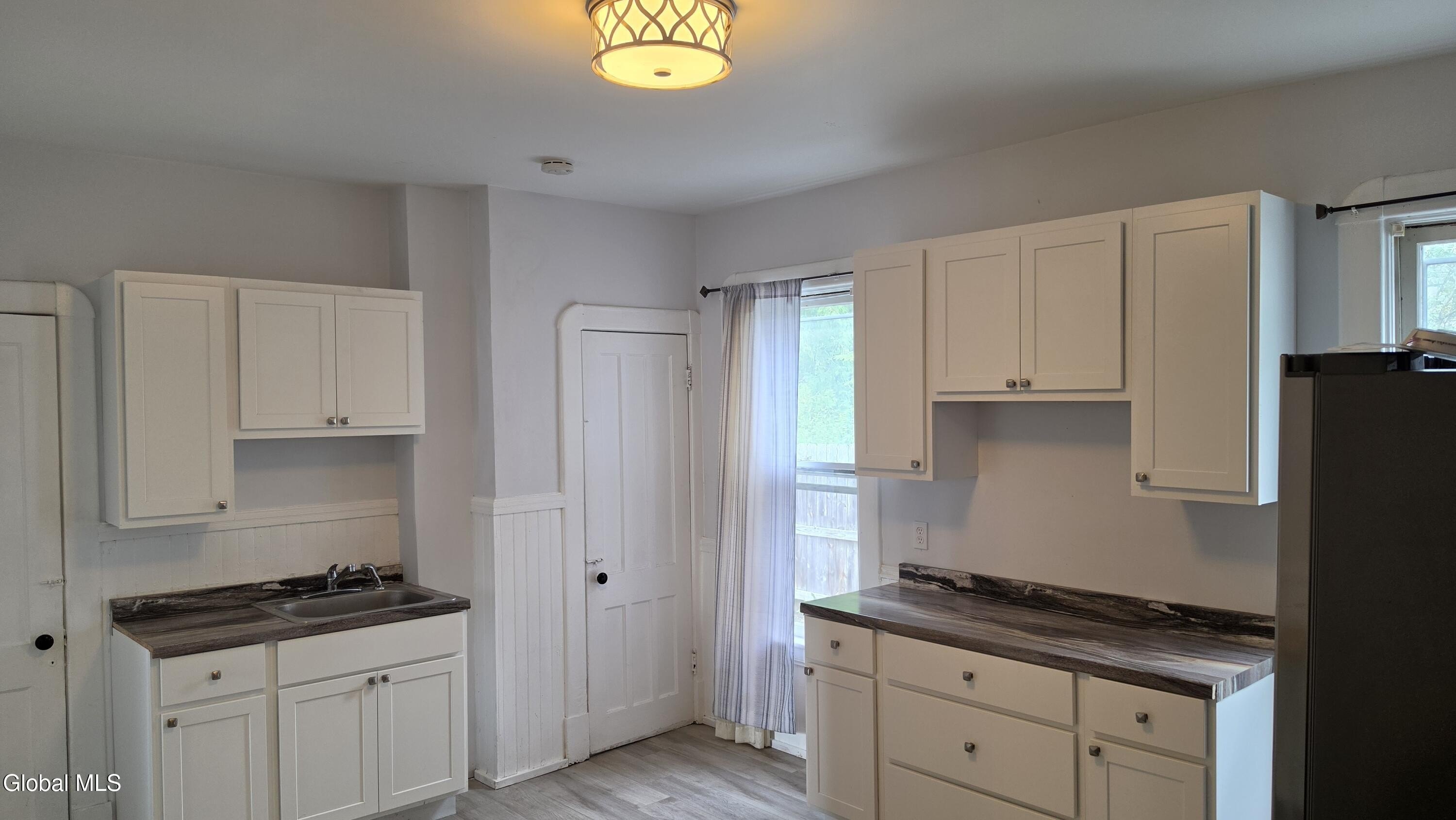 107 North Ten Broeck Street – photo 5